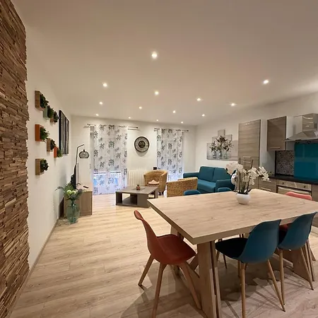 Apartment Superbe T3 Avec Parking Et Terrasse En Plein Centre-ville