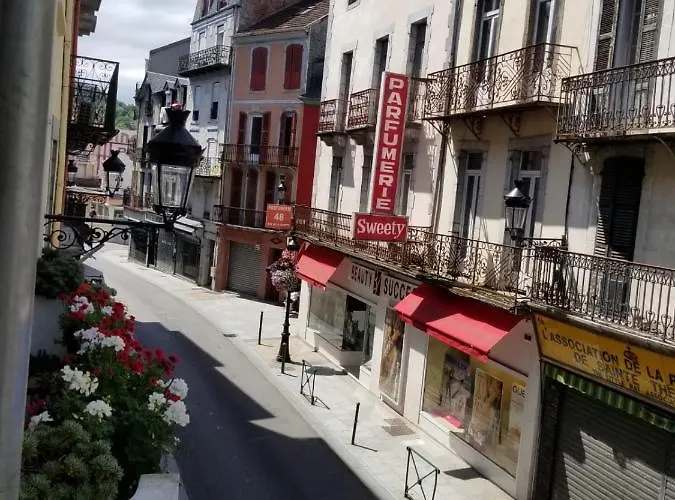 Superbe T3 Avec Parking Et Terrasse En Plein Centre-ville Apartment