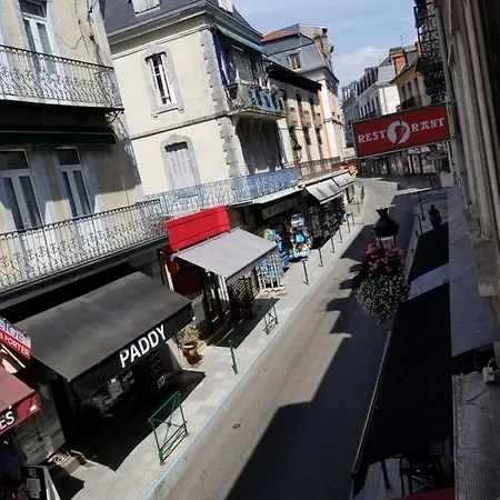 Lejlighed Superbe T3 Avec Parking Et Terrasse En Plein Centre-ville